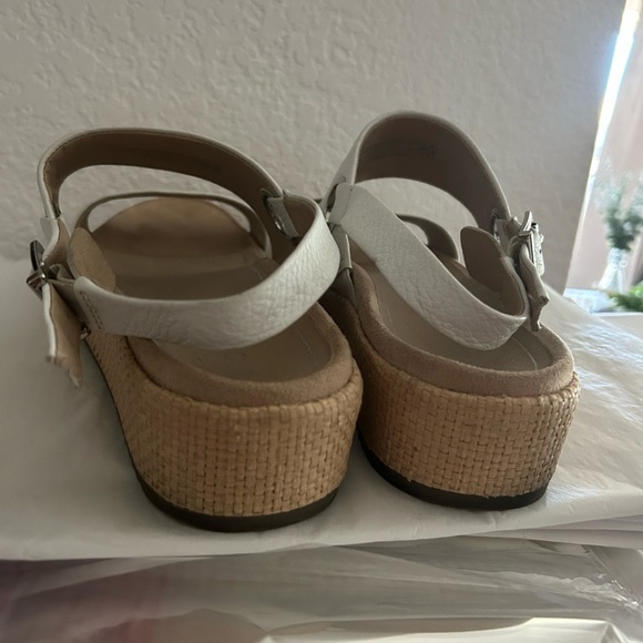 Vionic White Sandals with Cushioned Footbed and Adjustable Slingback - Picture 6 of 7